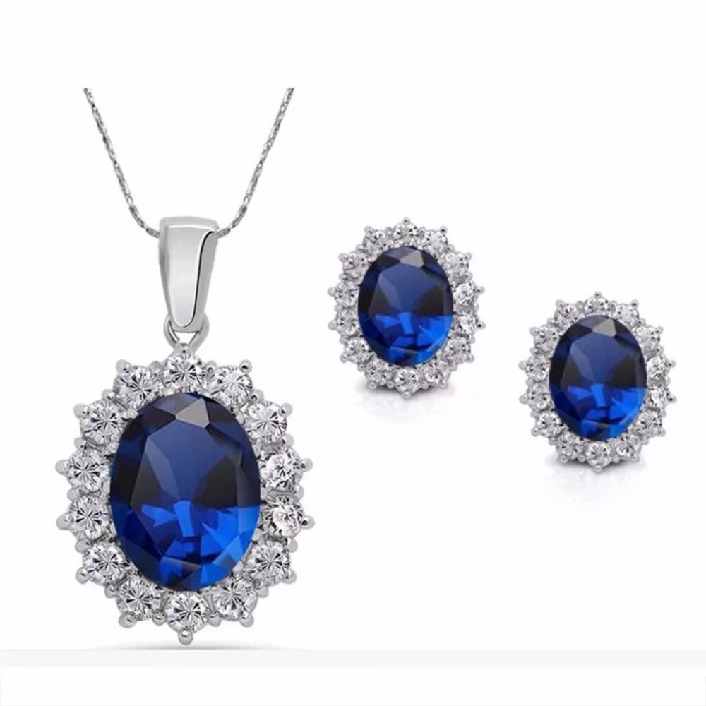 Necklace and earrings set